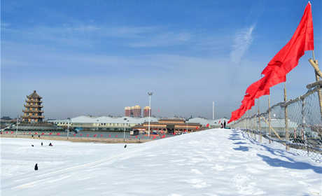 仅8元，享原价10元的【天津】双塘冰雪嘉年华儿童门票（1.2米以下）让您在今年的冬日里，和家人一起，享受不一样的戏雪快感，