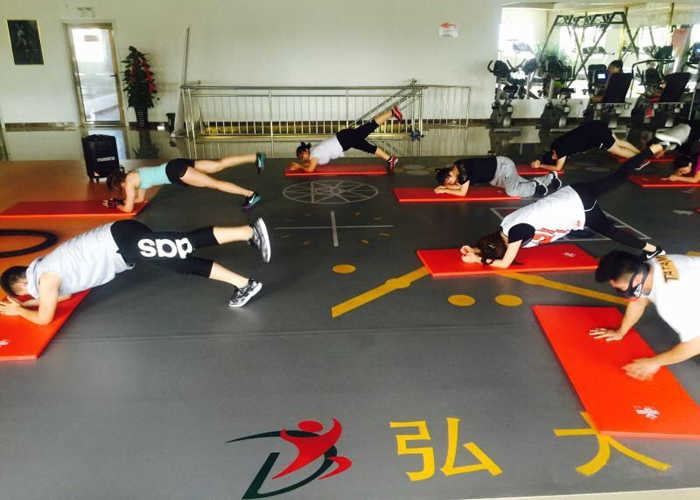 仅80元！享原价100元的【昌平】弘达体育综合套票。包含：健身+游泳+羽毛球+乒乓球！快乐游泳！快乐健身！尽在弘大体育健身俱乐部！