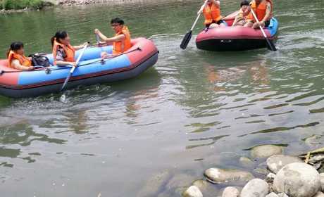 仅78元！即可购买最高价值98元漾家河漂流成人票；【汉中市】漂流全程约45分钟，长约3公里，环境优美，是夏季玩水，避暑的好选择。