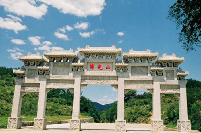 仅55元！享原价60元的【石家庄】佛光山景区门票，包含：佛光山景区门票一张，佛光山荣膺“国家AAAA级风景区”、“国家级风景名胜区”等称号，佛光山是河北省级文化产业示范基地。