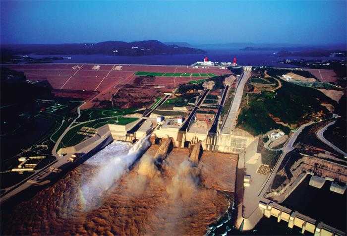 仅需20元享黄河小浪底水利枢纽风景区（半价票）；含：景区责任险，免费停车场；河南十大旅游热点景区，宏伟壮观！