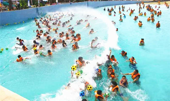 仅39元，享原价98元的【邯郸市】蓝精灵水上乐园门票 蓝精灵水上乐园位于邯郸市涉县河南店镇会里村，是一处大型旅游场地，是主题公园的其中一种，多数娱乐设施与水有关，属于娱乐性的人工旅游景点。