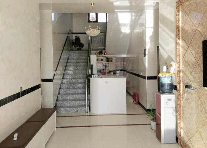 仅158元，享原价180元【遵化】佰利温泉酒店豪华大床房+1小时单间温泉，让你享受尽心尽力的服务和无所不在的关怀！