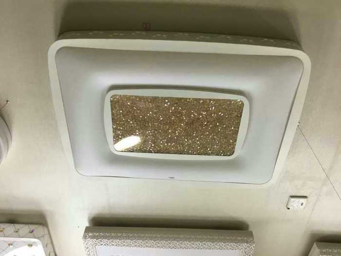 欧特朗灯饰