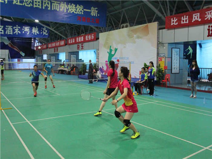 仅128元，享原价69元的【郑州】二七区新胜利羽毛球俱乐部羽毛球两小时畅打（9：00-16:00）通用票一张；包含：羽毛球两小时畅打通用票+免费WIFI+免费茶水+免费淋浴+免费停车场等