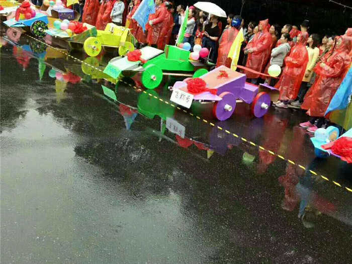 仅108元，享原价138元的【宣城】青龙双河河流景区成人票。青龙双河漂流景区所用水源为青龙湖水库源头之水，清澈见底，水质优良。