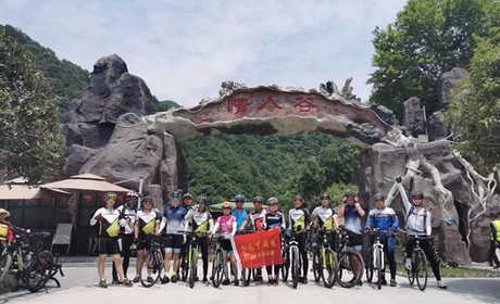 仅75元可享受门市价75元的【台州】三门情人谷景区+玻璃天桥+免费游览潘家小镇和水坊街半价票一张，（即买即用）惊险刺激的“12D”玻璃景观悬索桥，你准备好尖叫了吗？