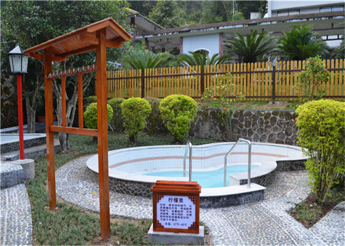 仅190元，享原价228的【广州】银泉酒店+广东温泉宾馆温泉（单人平日票），这里是闻名海内外的风景区与疗养胜地，以水质好、水温高、泉景佳为著被人们称为“岭南第一泉”。