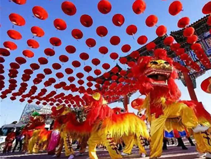 仅9.9元享原价38的【廊坊市】长征庙会门票一张，包含： 庙会+灯会+花卉，这里将是春节期间廊坊地区、乃至京津冀最有年味儿的地方！充满年味的中华民俗庙会。