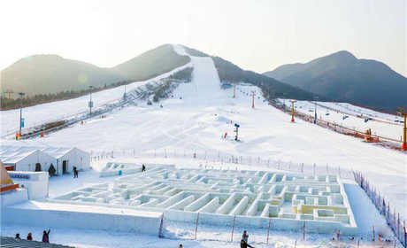 仅158元！享原价298元的【平谷区】渔阳国际滑雪场冰雪艺术小镇B套票，含A区冰雪迷宫冰雪展览B区滑板车等！