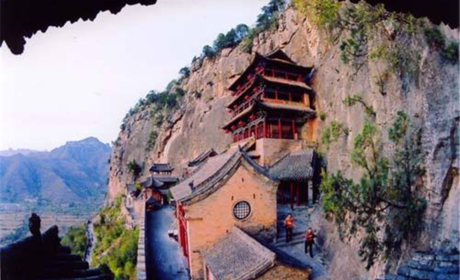 仅65元，享原价80元的【邯郸】娲皇宫景区成人票。炼石补天的地方，属全国重点文物保护单位、国家级风景名胜区、国家AAAAA级景区、中国五大祭祖圣地之一，是中国最大的女娲祭祀地，被誉为“华夏祖庙”。