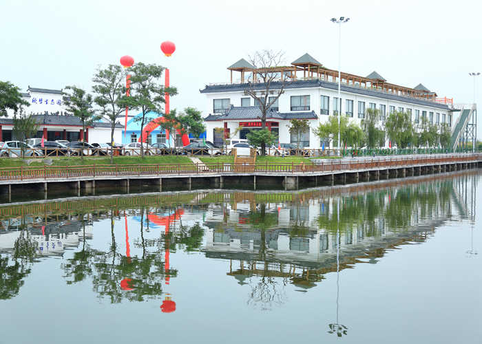 仅698元，享原价828元【日照】欣彗休闲渔乐园豪华套房+所有水上项目+正餐一顿（仅限7月8月）。集吃、住、游、行、钓于一体的综合性休闲旅游观光项目，让你乐在其中！