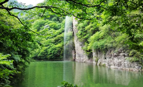 仅需50元，享原价68元的【三门峡】仰韶大峡谷景区门票+《野人部落》演出门票一张；含：仰韶大峡谷以险、奇、幽、雄为特点，备受游客青睐。