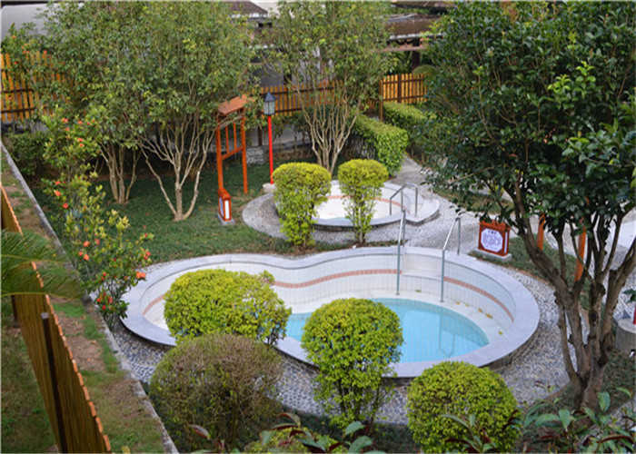 仅230元，享原价258的【广州】银泉酒店+广东温泉宾馆温泉（单人周末票），这里是闻名海内外的风景区与疗养胜地，以水质好、水温高、泉景佳为著被人们称为“岭南第一泉”。