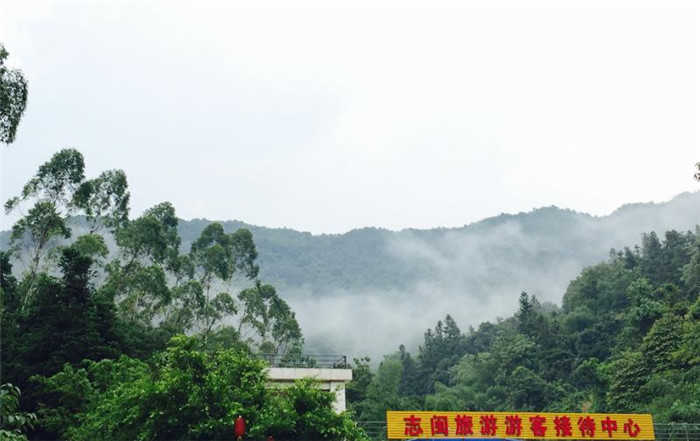 仅50元！享门市价60元的【泉州市】志闽旅游绝壁攀岩门票， 一个集真实地理环境、顶级户外设施、完整课程体系、专业教练团队于一体的户外 运动体验基地。