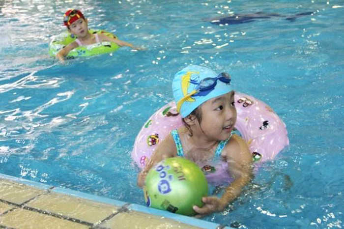 仅39.9元，享原价210元的【廊坊】幽谷乐园水上乐园畅玩+陆地10项畅玩，幽谷乐园VR虚拟现实、室外/室内游乐、亲子互动、垂钓等游乐项目，集科普、教育、游乐、小吃等为一体。