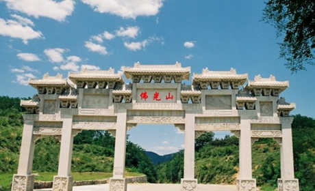 仅55元！享原价60元的【石家庄】佛光山景区门票，包含：佛光山景区门票一张，佛光山荣膺“国家AAAA级风景区”、“国家级风景名胜区”等称号，佛光山是河北省级文化产业示范基地。