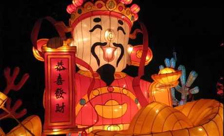 仅56元就享受68元的【山东】枣庄花灯大庙会非遗游玩套票一张，枣庄史上最大规模非遗花灯大庙会，历时六个月，盛邀最具实力节庆团队，来自数十名设计师恢弘力作，巨资打造，一场非比寻常一生必看的欢乐盛宴等