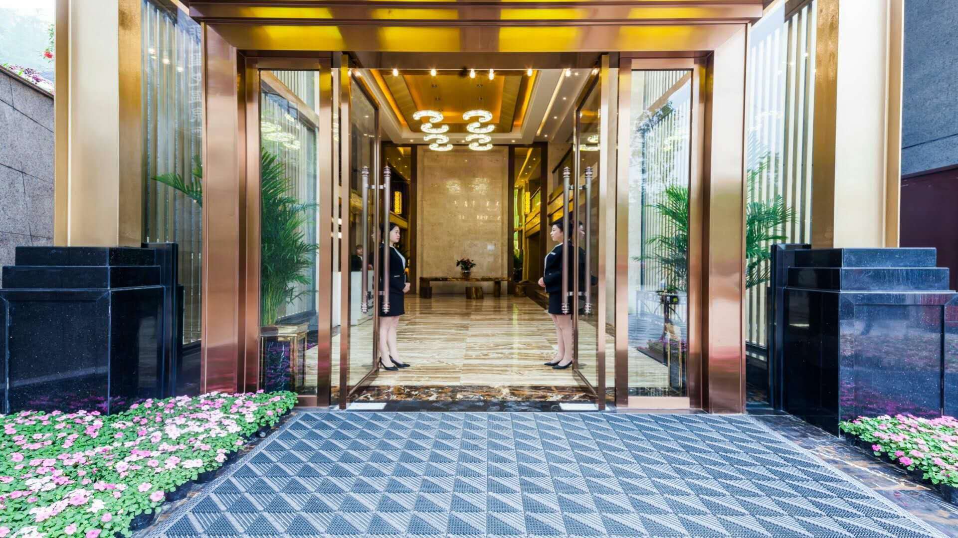 大门